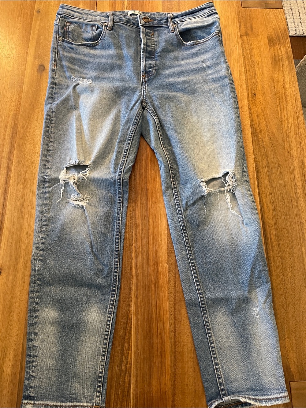 Women's Light Wash Ripped Skinny Jeans - Vigoss - Frankie Slim Straight